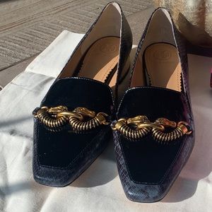 Tory Burch Jessa 25MM Loafer w/Stamped Snake Print